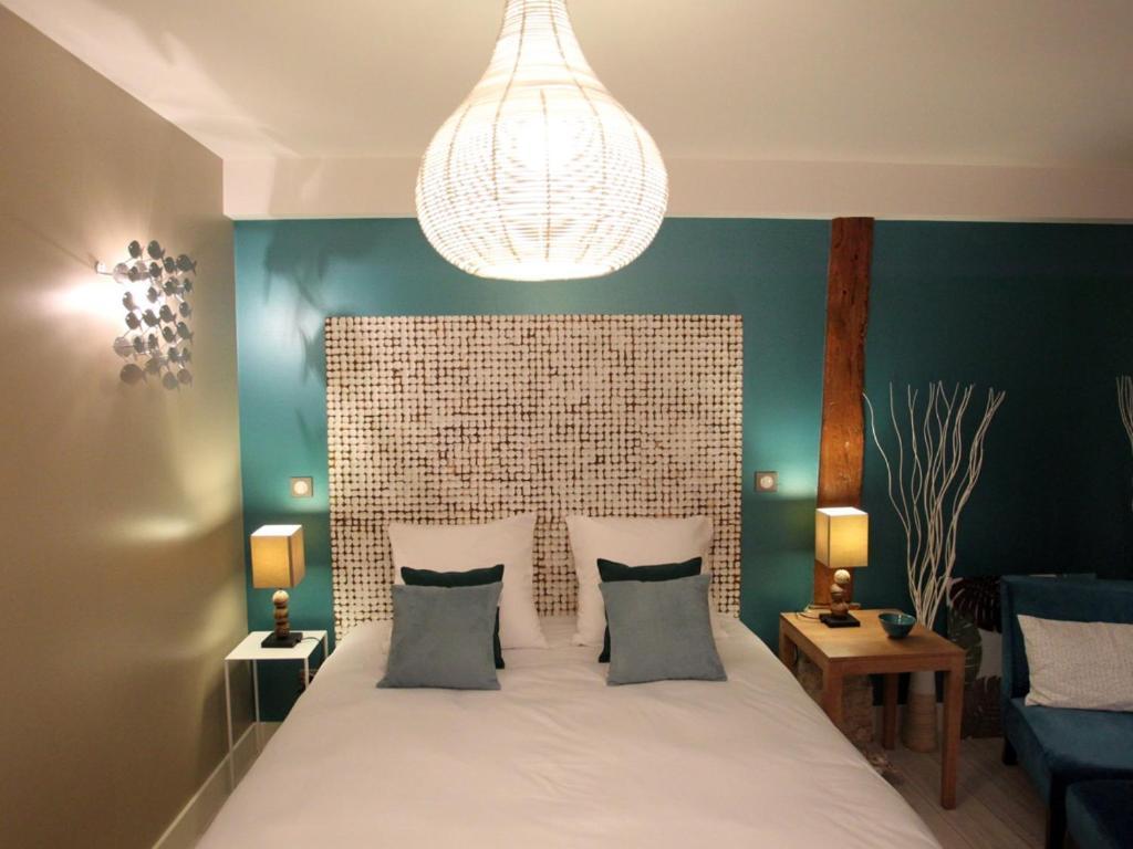Aux 5 Sens Bed & Breakfast Tillé Стая снимка