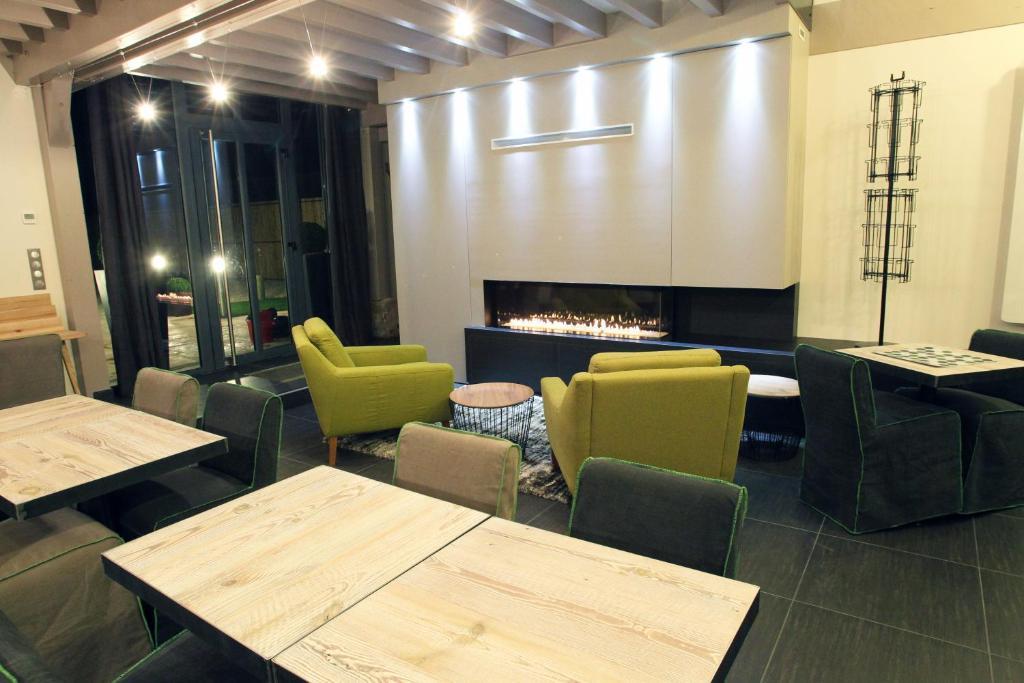 Aux 5 Sens Bed & Breakfast Tillé Екстериор снимка